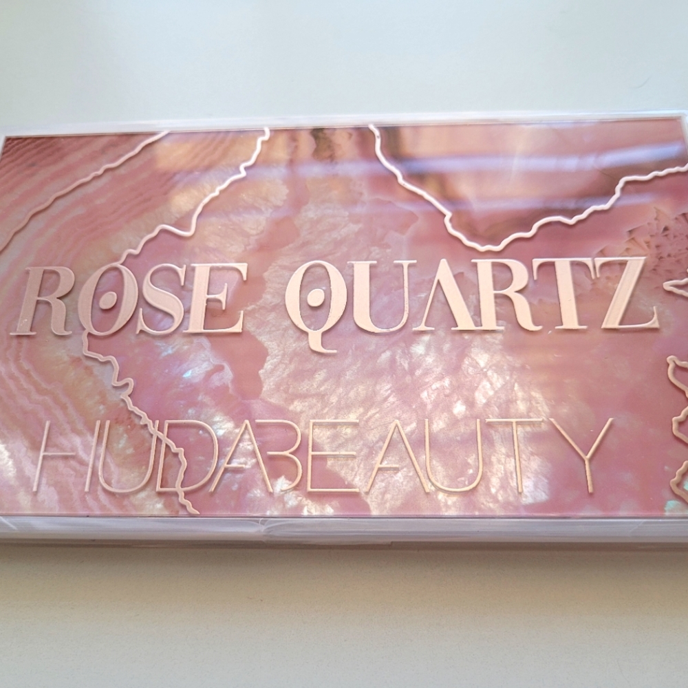 Huda Beauty Rose Quartz Eyeshadow Palette